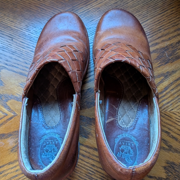 Ariat Brown Leather Woven Mules - Picture 10 of 15